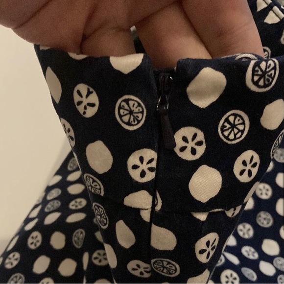 Lilly Pulitzer capris - Picture 3 of 5